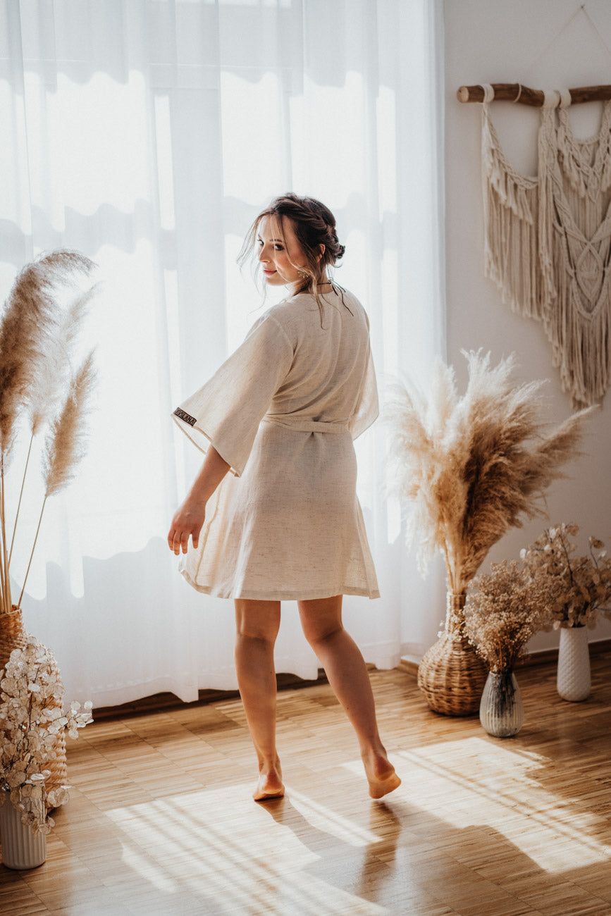 Kimono pokrzywowo-bawełniane z krótkim rękawkiem, moda eko marki FUAN (kolekcja Ruslana)