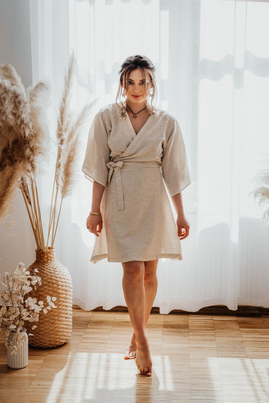 Kimono pokrzywowo-bawełniane z krótkim rękawkiem, moda eko marki FUAN (kolekcja Ruslana)